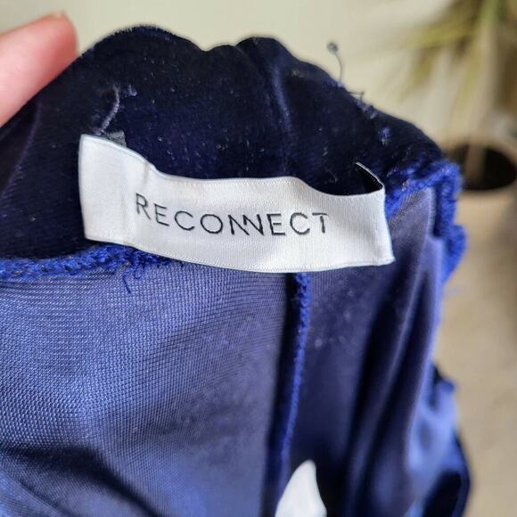 Reconnect Charlotte Straight Leg Velvet Maternity Velour Pants - Picture 9 of 10